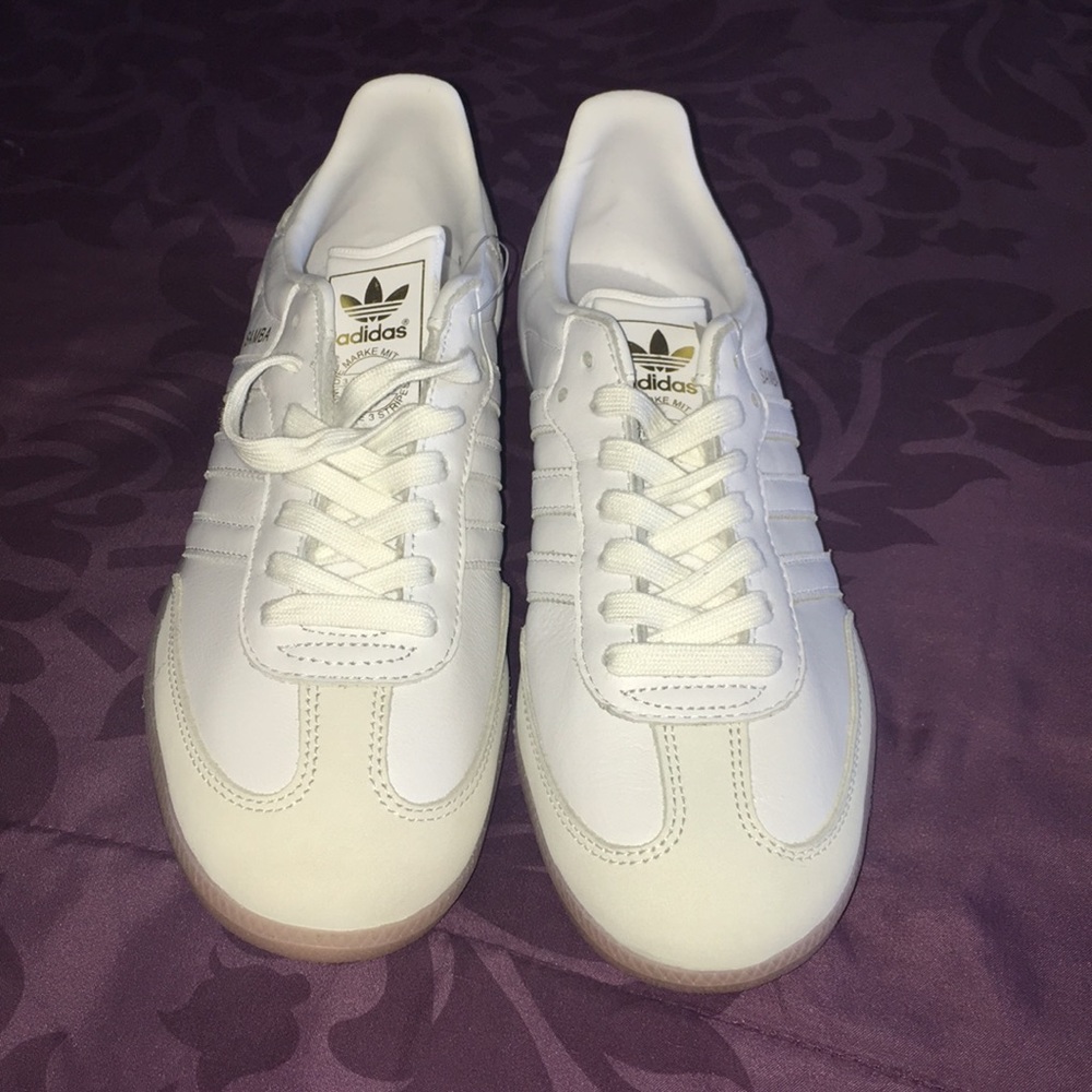 White samba adidas